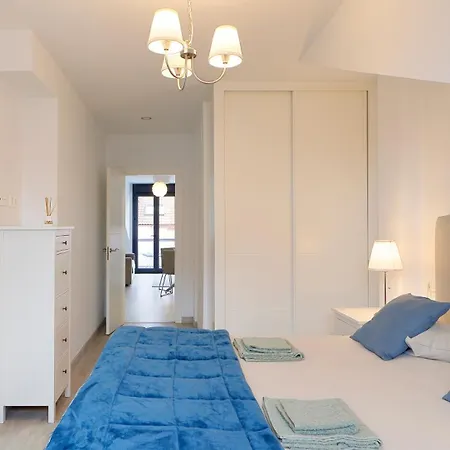 Atico Con Terraza En Playa De San Lorenzo *