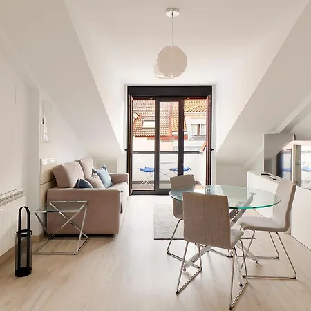 Atico Con Terraza En Playa De San Lorenzo * Gijón